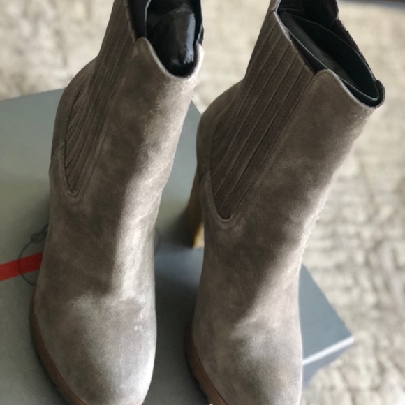 Prada Calzature Donna Booties -Grigio color - Picture 7 of 8